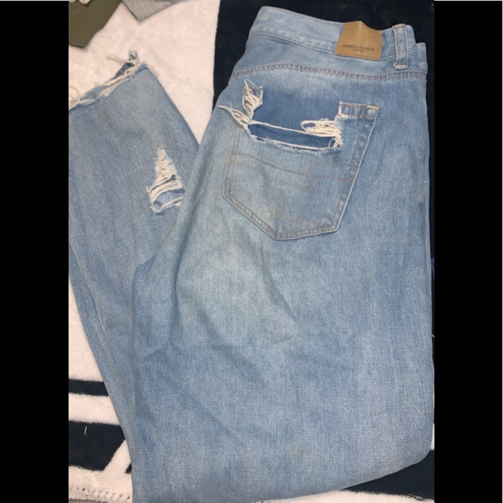 American eagle mom jeans